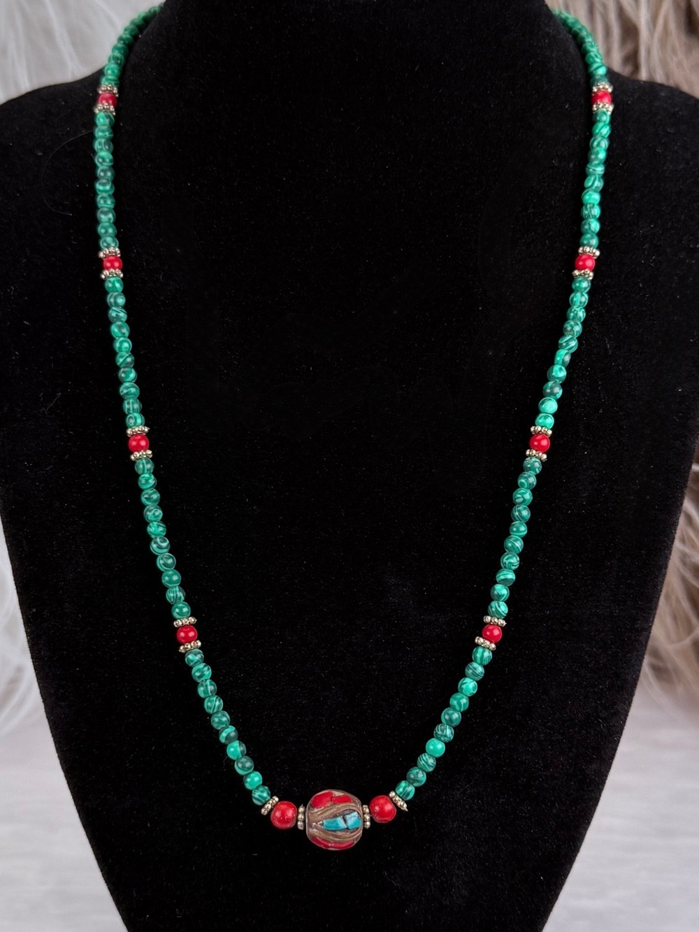 Vintage Tibetan Style Malachite Coral Inlay Brass Bead Pendant Necklace